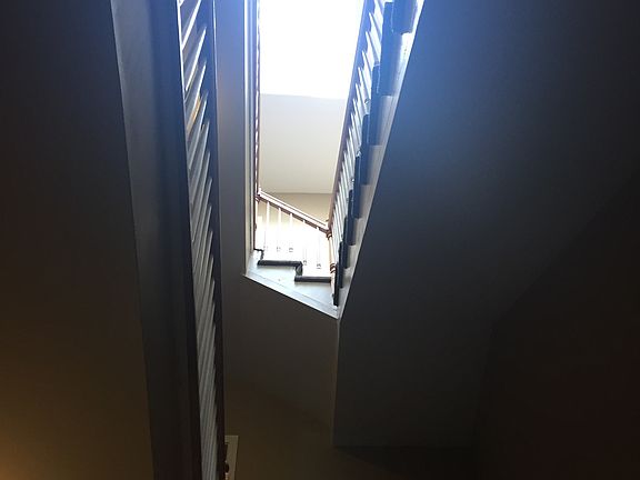 3rd image of 7612 S Yates Blvd #2