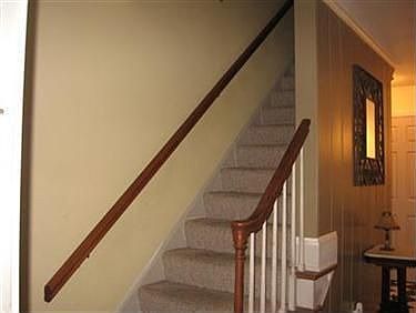 3rd image of 583 Eleanora Dr