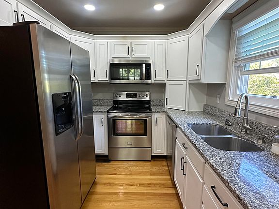 5th image of 6226 Pine Marr Dr