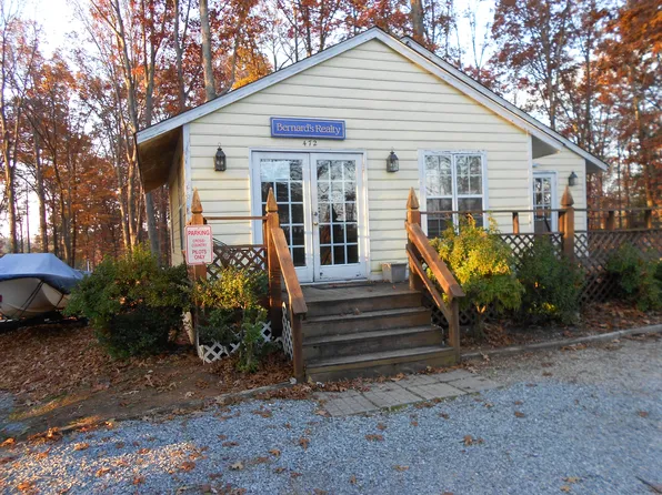 472 Ashmeade Rd, Moneta, VA 24121