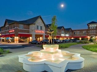 241 S Main St UNIT 202, Bartlett, IL 60103