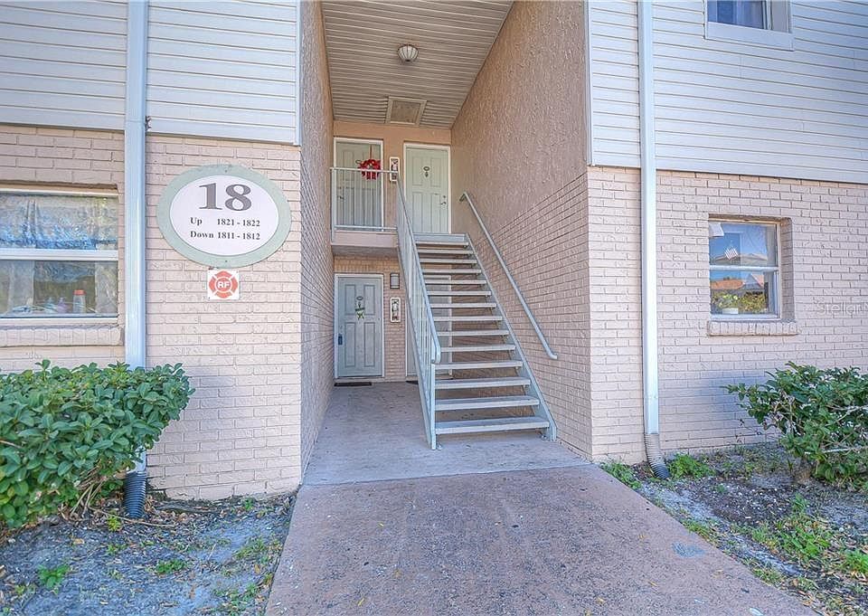 1st image of 7210 N Manhattan Ave APT 1811