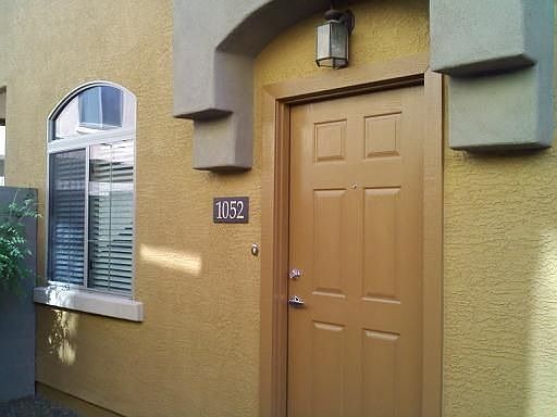 2725 E. Mine Creek Rd. #1052