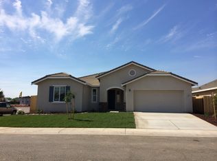 722 Elk Hills Dr, Galt, CA 95632