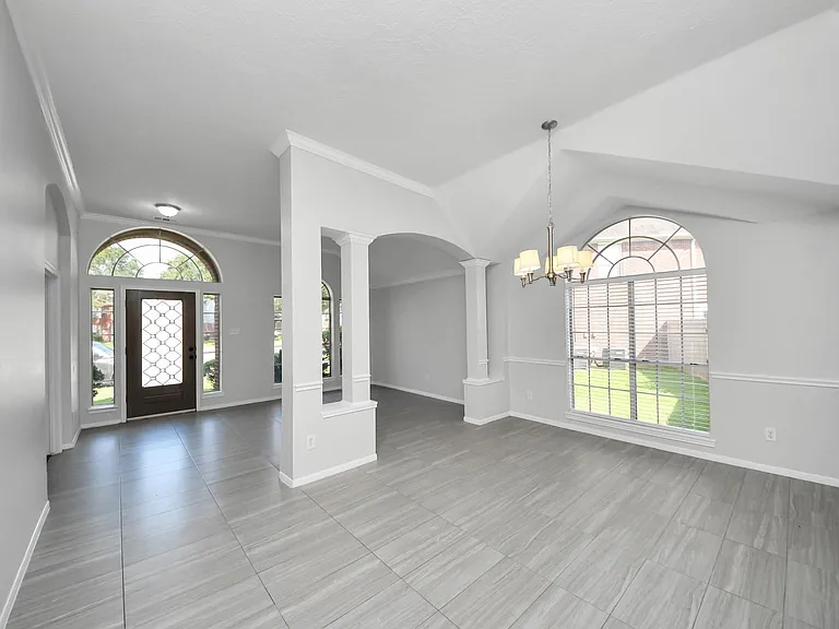 8322 Adler Lake Dr — Photo 8