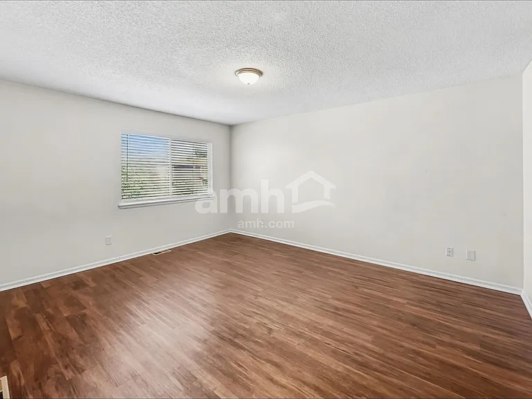4103 Malta St — Photo 9