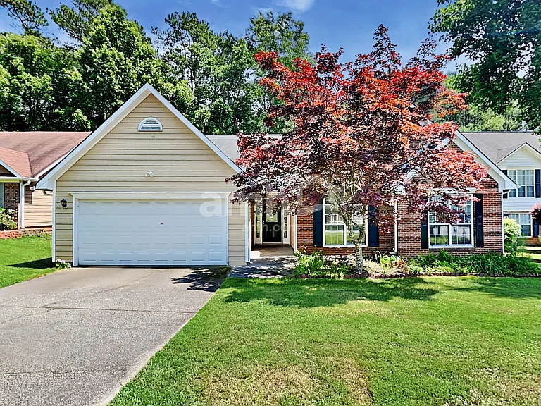 4620 English Oaks Ln — Photo 1