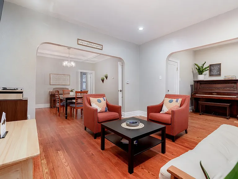 3960 Tholozan Ave — Photo 7