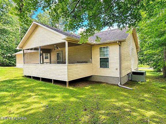 3rd image of 4220 Chica Rd