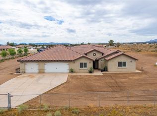 10215 Nielson Rd, Oak Hills, CA 92344