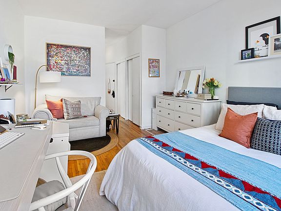 4th image of 330 E 90th St APT 5D