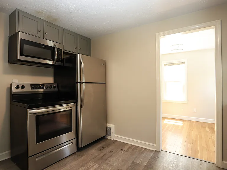 101 Brooks St — Photo 6