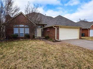 609 Colony Dr, Edmond, OK 73003