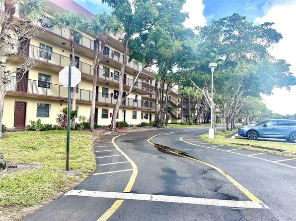 3161 NW 47th Terrace #412, Lauderdale Lakes, FL 33319