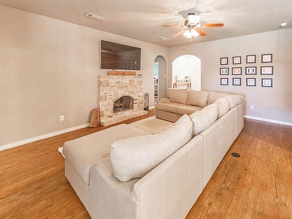 2nd image of 7905 Avenue L