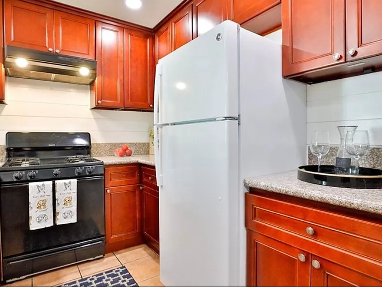 2410 N Towne Ave #35 — Photo 6