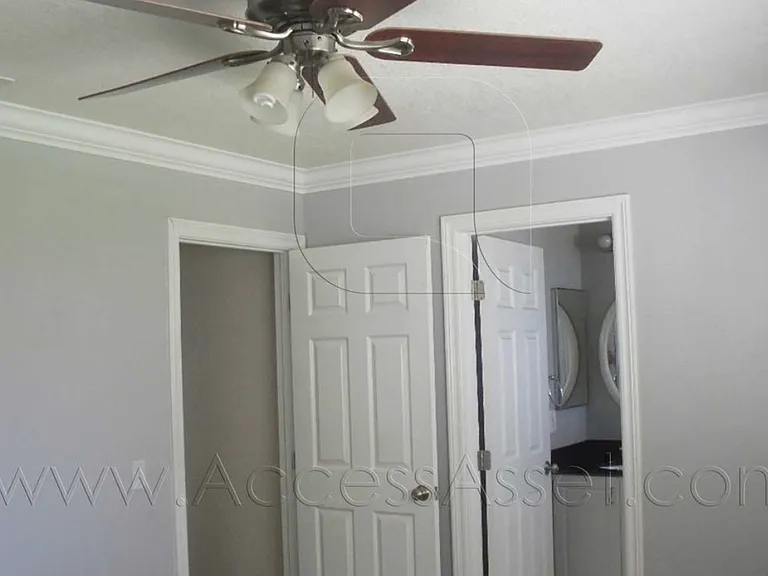 1235 N Lincoln St — Photo 12
