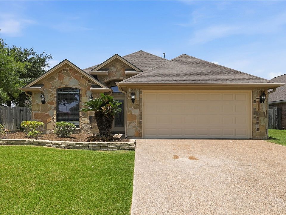 1st image of 901 Crystal Dove Ave