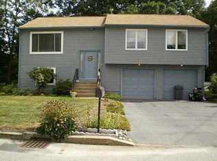 27 Bridgton Ct, Cranston, RI 02910