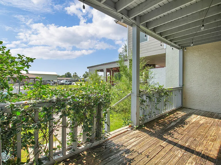 1365 Capri Dr — Photo 47