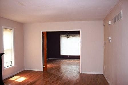4th image of 7530 Morton St