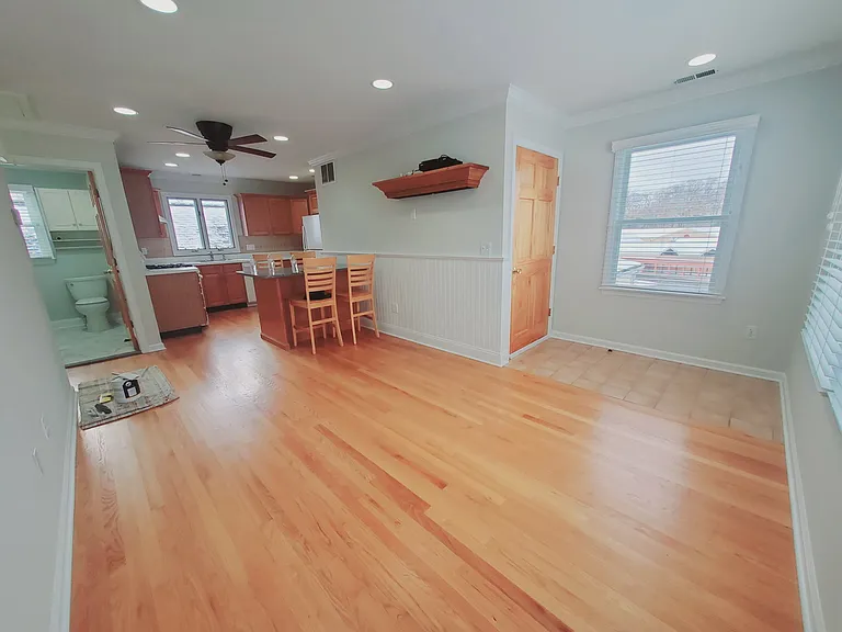 50 Oxford Ct #2 — Photo 3