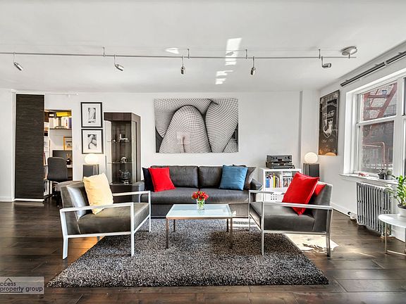 2nd image of 532 W 218th St #4G