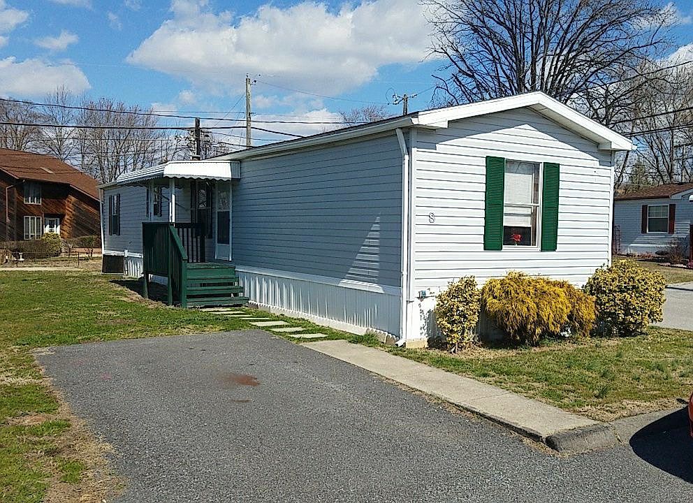 8 Short Ln Edgemere Md 21219 Zillow