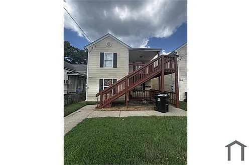 2821 Greenwood Ave #1 Photo 1