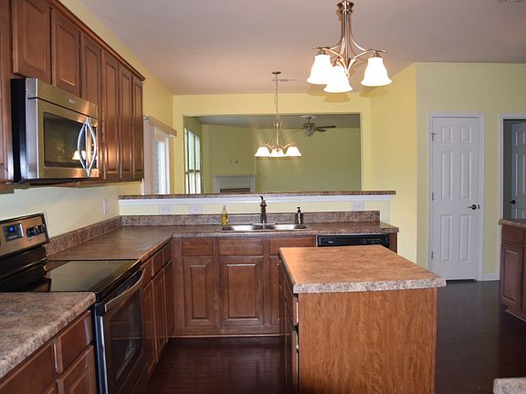 Kitchen looking to Family Rm