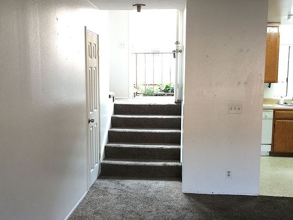 2nd image of 1545 Missouri St