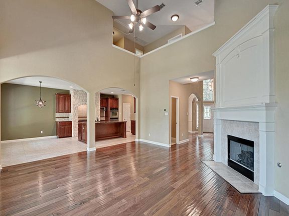3rd image of 11108 Maelin Dr