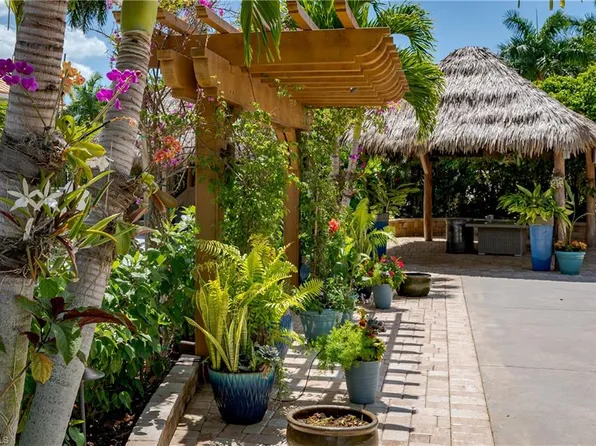 13621 Snapper LN, NAPLES, FL 34114