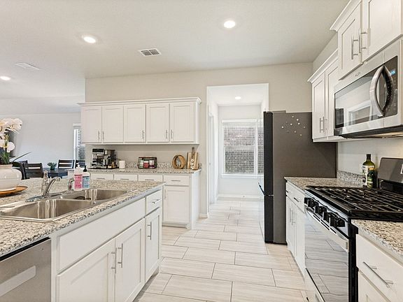 5th image of 709 Cofer Way