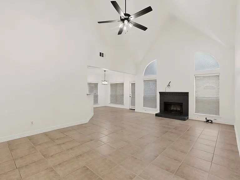 817 Edmonton Dr — Photo 23