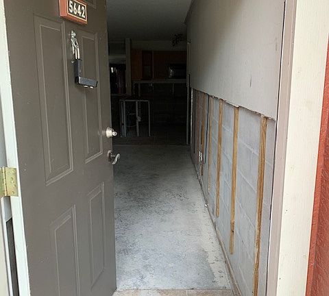 3rd image of 5642 Baywater Dr