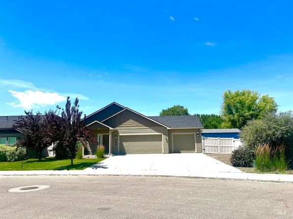 2206 E Elm Grove Dr, Nampa, ID 83686