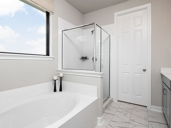 Oakwood Estates - Hamilton Interior Image 7