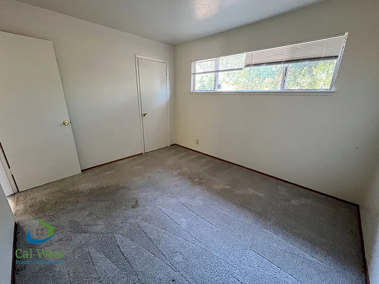 10600 E Estates Dr — Photo 22
