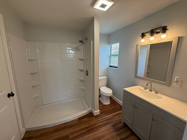 1007 Fox Ln — Photo 7