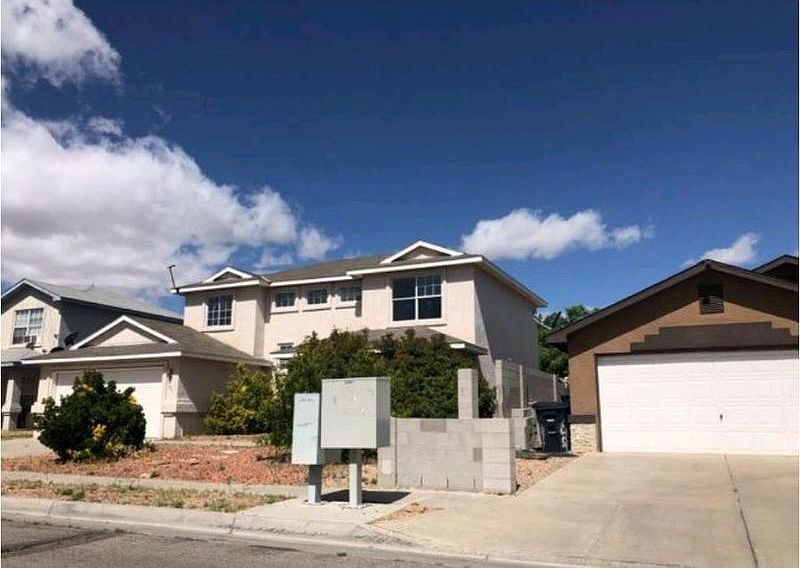2nd image of 1411 Summerfield Pl SW