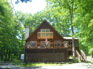 3111 Snowden Dr, Bushkill, PA 18324