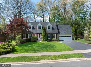 424 Canterbury Dr, State College, PA 16803