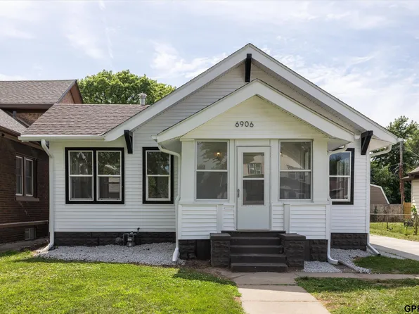 6906 N 24th St, Omaha, NE 68112