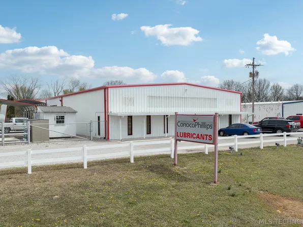 4201 N Wood Dr, Okmulgee, OK 74447