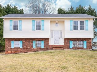 117 Belmont Place Dr, King, NC 27021