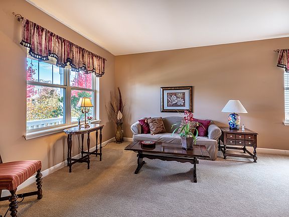 4th image of 2546 Bluewater Dr