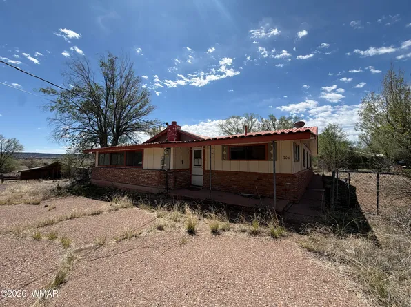 704 S Voigt St, Springerville, AZ 85938