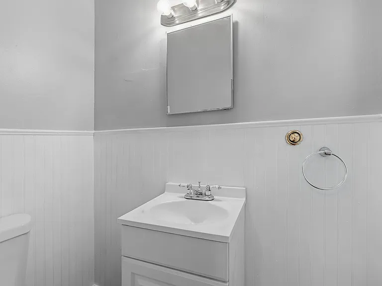 5482 Morgan St — Photo 10