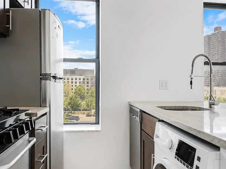 18 E 116th St #5 — Photo 2